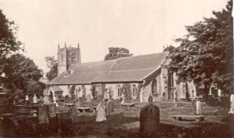 St Marys 1904.JPG - St Mary's Church and graveyard 1904